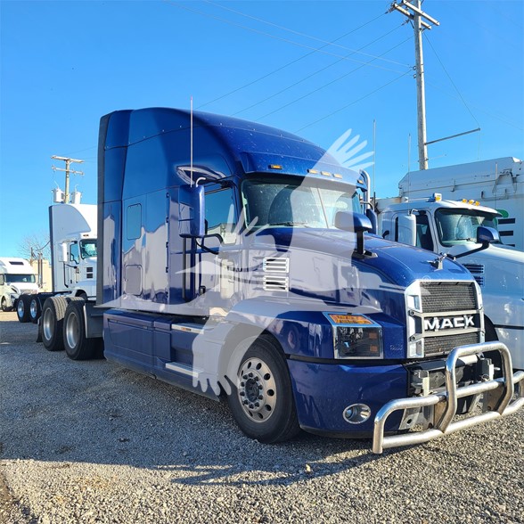 2020 MACK ANTHEM 64T Sleeper # 2020 MACK ANTHEM 64T Sleeper #