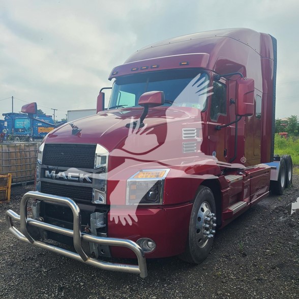 2020 MACK ANTHEM 64T Sleeper # 2020 MACK ANTHEM 64T Sleeper #