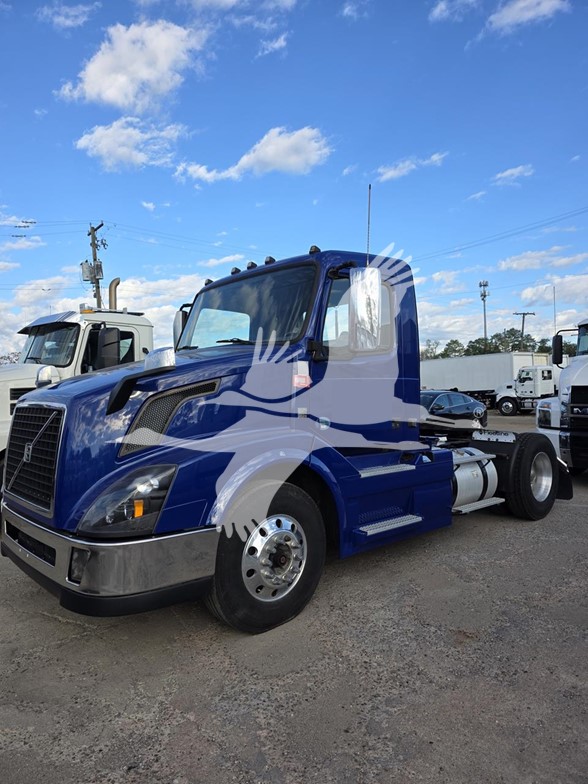 2017 VOLVO VNL42T300 Daycab # 2017 VOLVO VNL42T300 Daycab #