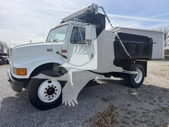 1999 INTERNATIONAL 4900 Dump Truck #1482370 1999 INTERNATIONAL 4900 Dump Truck #1482370