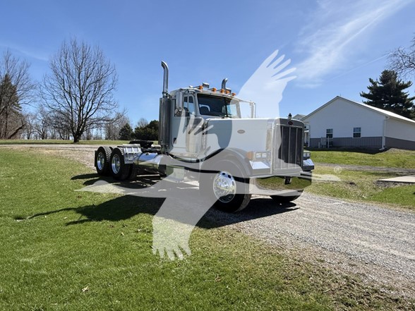2006 PETERBILT 379 Daycab # 2006 PETERBILT 379 Daycab #