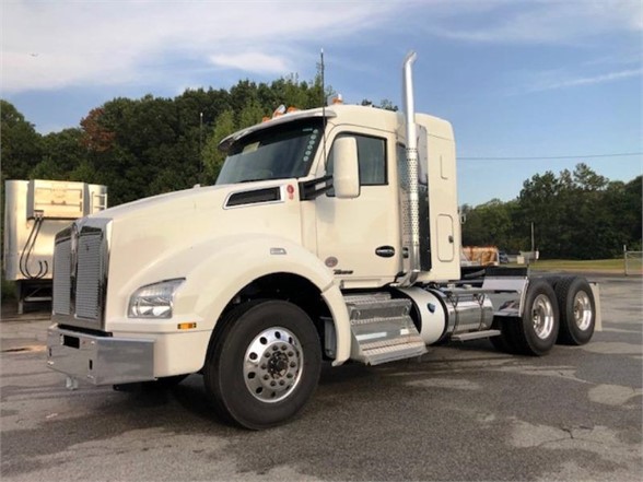 KENWORTH T880 Tractors - Semi Trucks For Sale