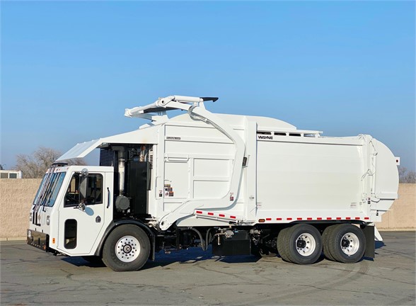 Garbage Truck (Packer)s For Sale in CA