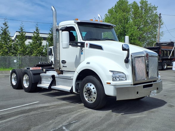 2023 KENWORTH T880 Daycab # 2023 KENWORTH T880 Daycab #
