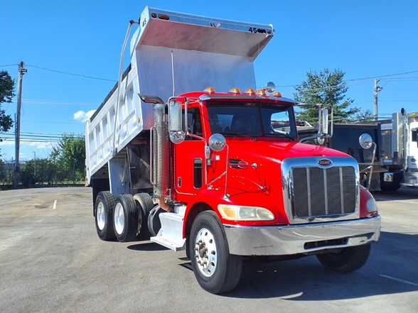 2014-peterbilt-337-dump-truck #1492362