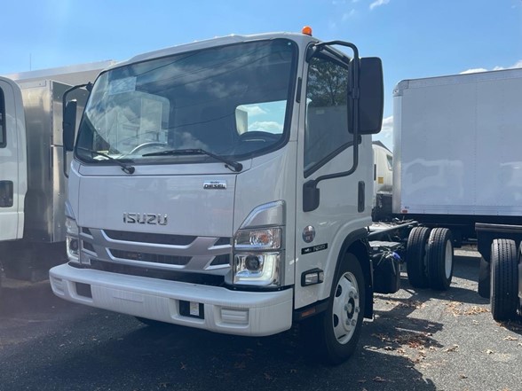 2024-isuzu-nrr-cab-chassis-truck #1465331