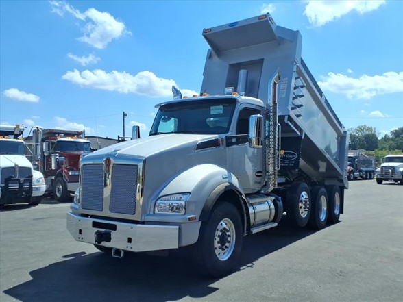 2026 KENWORTH T880 Dump Truck #