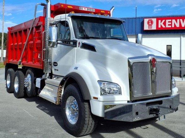 2025 KENWORTH T880 Dump Truck #