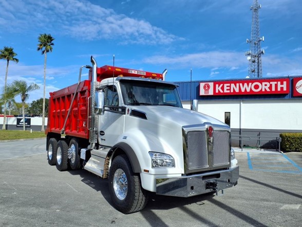 2025 KENWORTH T880 Dump Truck #