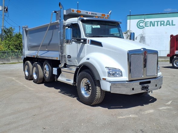 2025 KENWORTH T880 Dump Truck #