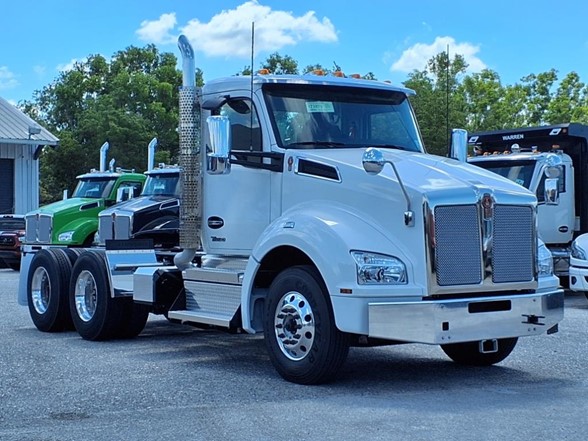 2025 KENWORTH T880 Daycab #