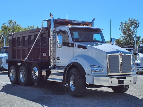 2025 KENWORTH T880 Dump Truck #