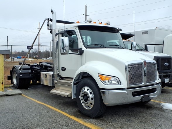 2025 KENWORTH T380 Roll-Off Garbage Truck #