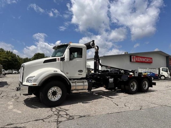 2024 KENWORTH T880 Hooklift Truck #