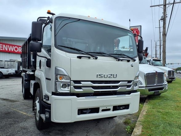 2025 ISUZU FTR Hooklift Truck # 2025 ISUZU FTR Hooklift Truck #
